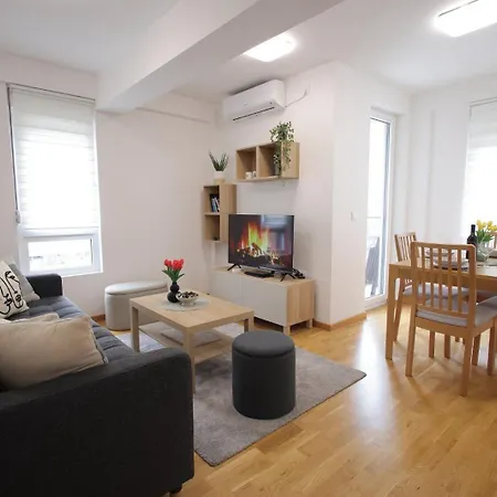 Sneg Apartment *